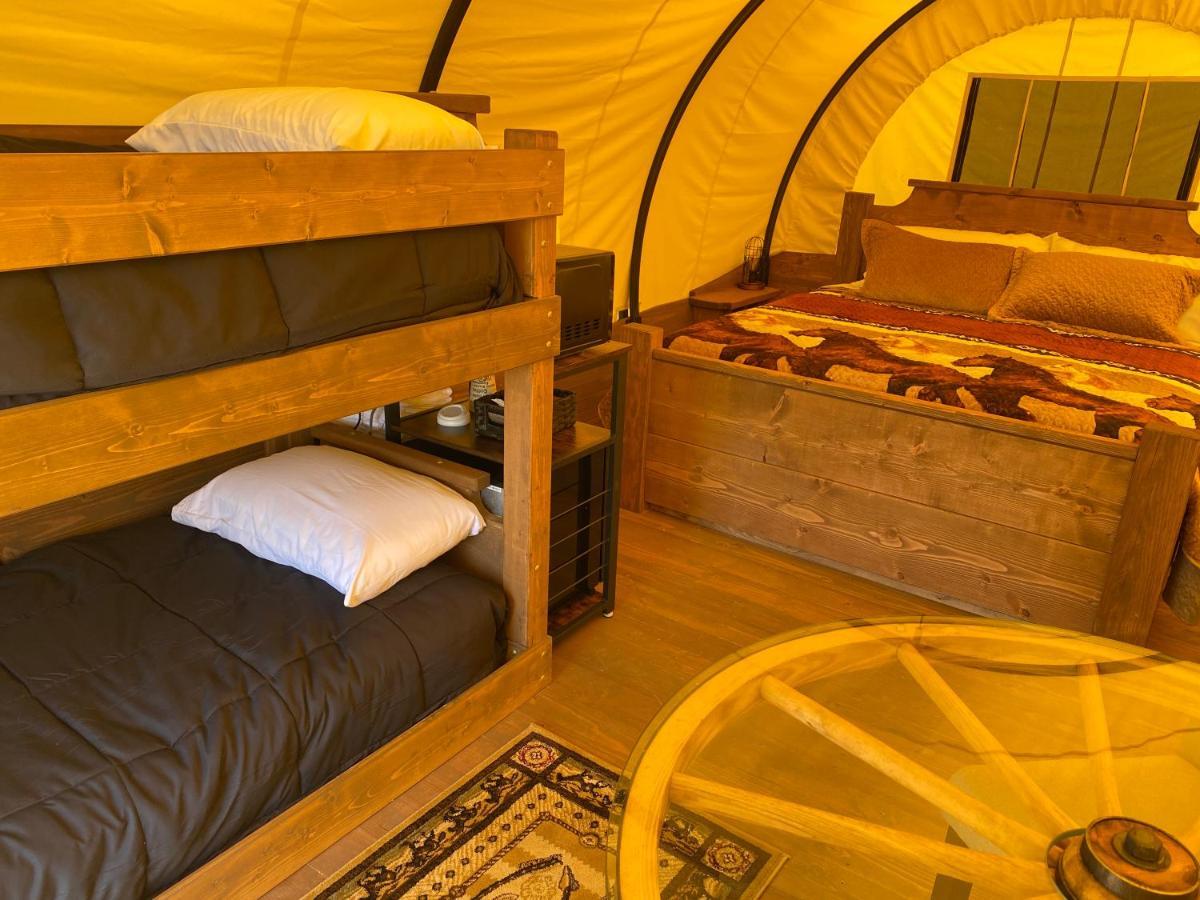 Smoky Hollow Outdoor Resort Covered Wagon Sevierville Zewnętrze zdjęcie