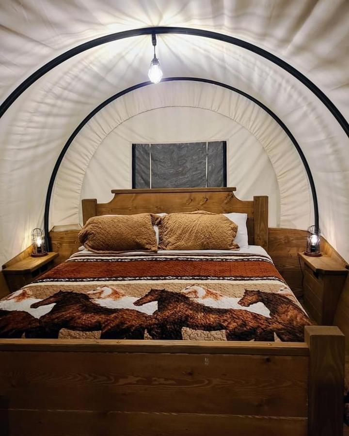 Smoky Hollow Outdoor Resort Covered Wagon Sevierville Zewnętrze zdjęcie